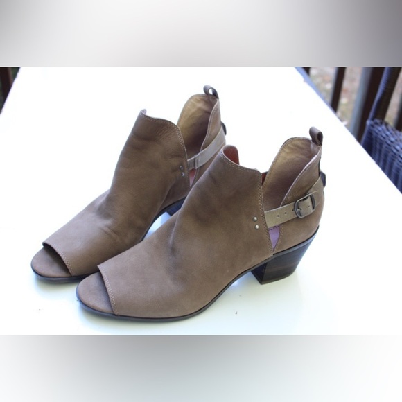 Lucky Brand Banu ankle boots - Picture 8 of 10